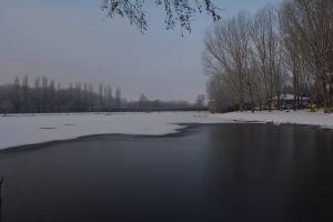 Der See ist zugefroren...